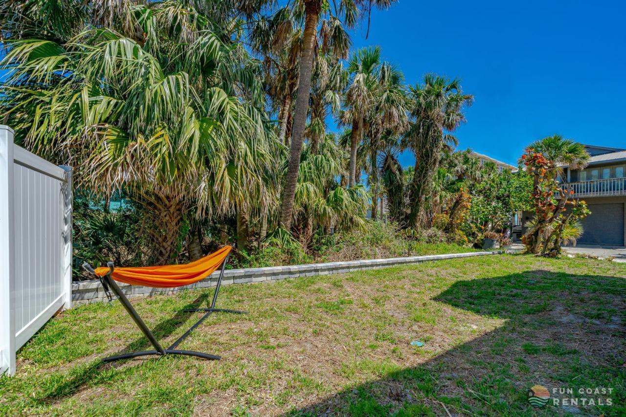 Dog Friendly Loft Steps From Beach With Gas Barbecue Grill And Upstairs Deck! New Smyrna Beach Extérieur photo