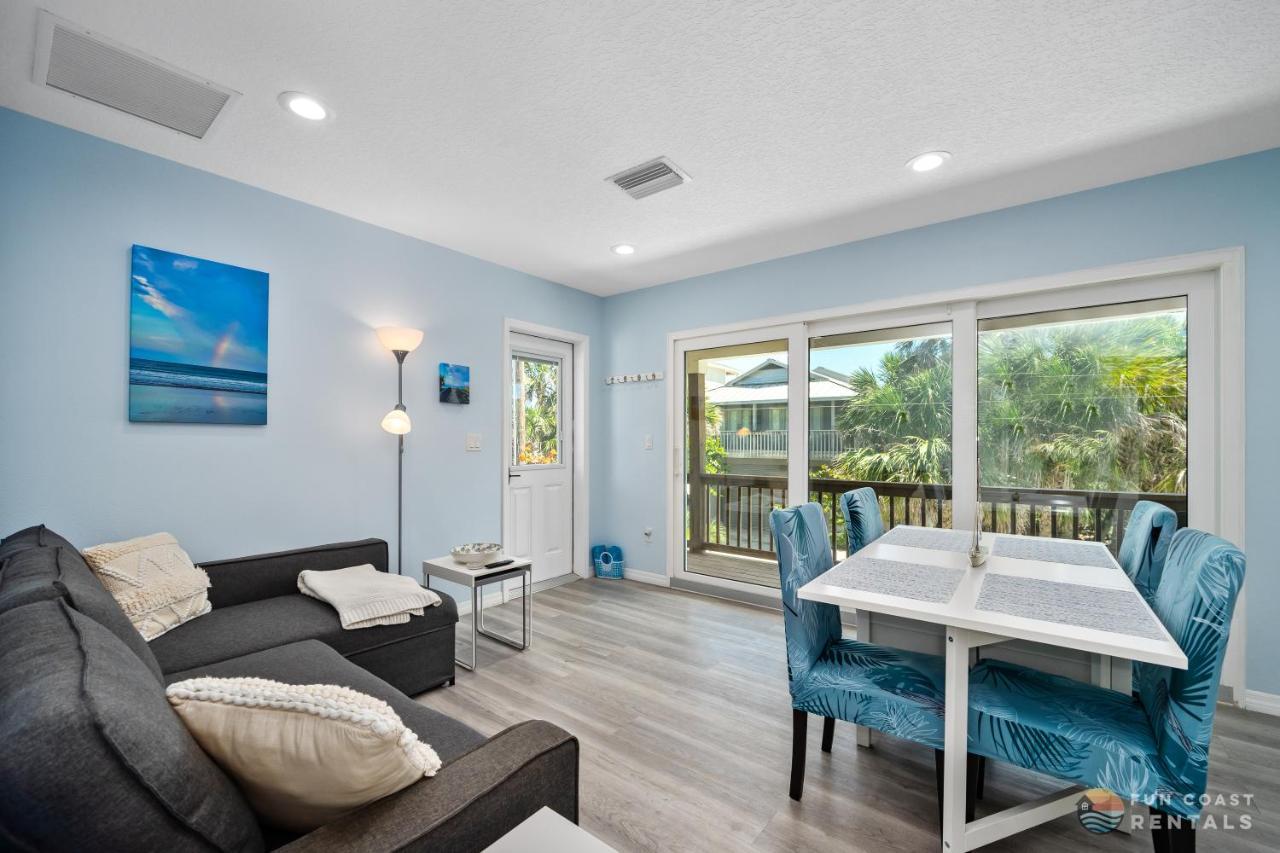 Dog Friendly Loft Steps From Beach With Gas Barbecue Grill And Upstairs Deck! New Smyrna Beach Extérieur photo